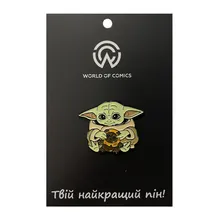 Металлический значок (пин) Star Wars: The Mandalorian: Grogu w/ Ewok Toy, (11079)