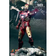 Коллекционная фигура Hot Toys: Iron Man Mark VII (Battle Damaged Ver.), (85096)