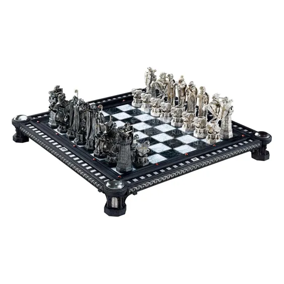 Шахматы The Noble Collection: Wizarding World: Harry Potter: Wizard's Chess (Collector Edition), (710332)