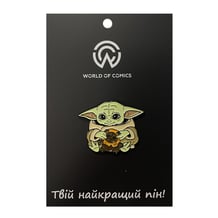Металевий значок (пін) Star Wars: The Mandalorian: Grogu w/ Ewok Toy, (11079)