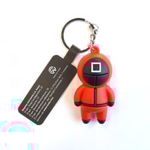 Брелок Squid Game: Pink Soldier (square), small, (10238)