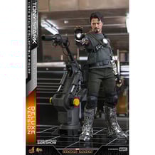 Коллекционная фигура Hot Toys: Marvel: Iron Man: Tony Stark (Mech Test) (Deluxe Version), (605863)