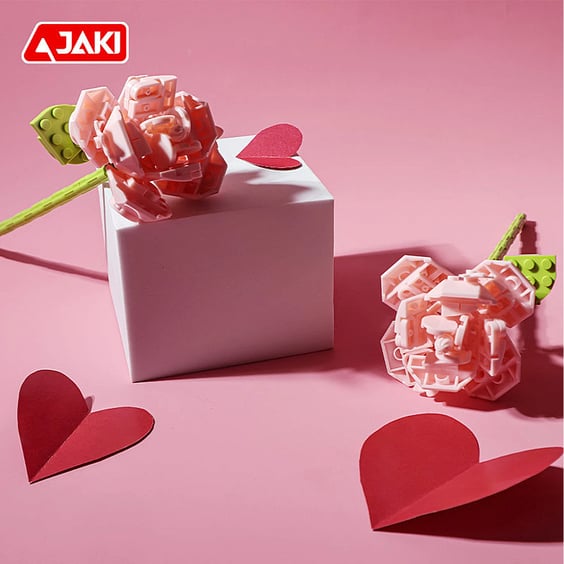 Конструктор Jaki: Teddy Pink Bear w/ Pink Roses, (210758) 7