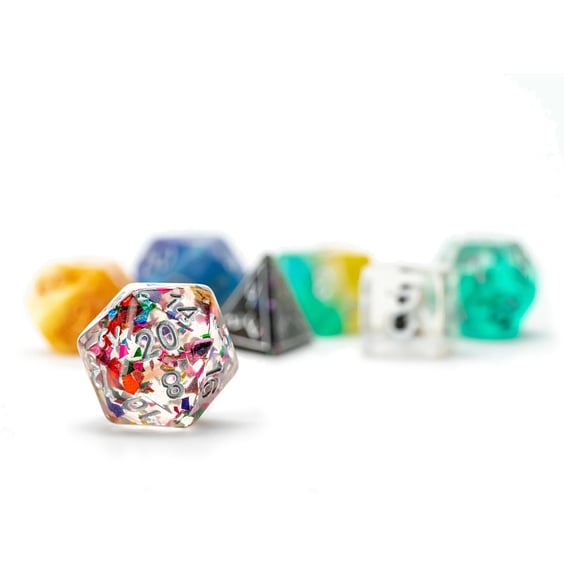 Набор кубиков FanRoll: Misfit Dice: Mystery (Blind Box), (231875) 5
