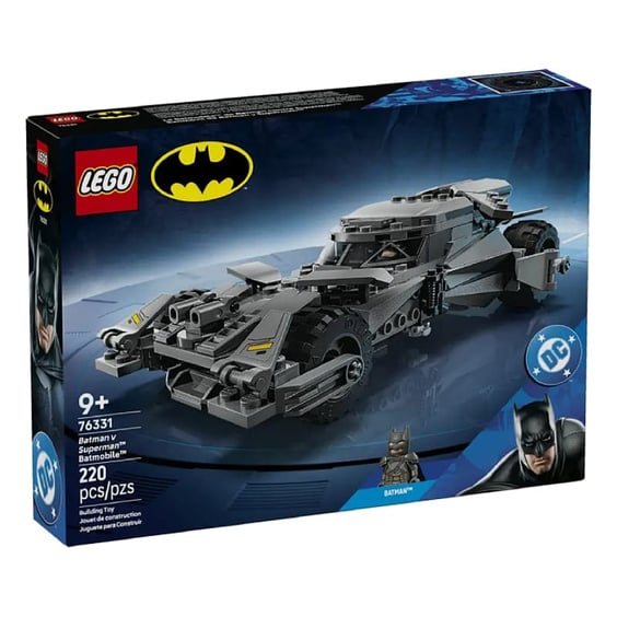 Конструктор LEGO: DC: Batman v Superman: Batman w/ Batmobile, (76331) 6