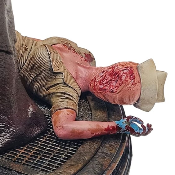 Коллекционная фигурка Silent Hill: Pyramid Head and Faceless Nurse, (80045) 9