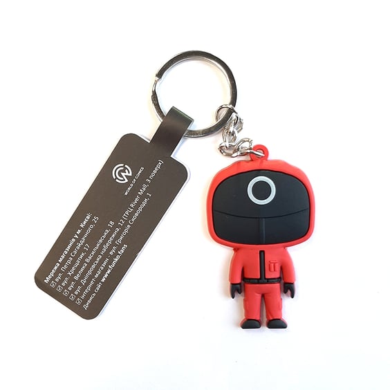 Брелок односторонній Squid Game: Pink Soldier (circle), (10247)