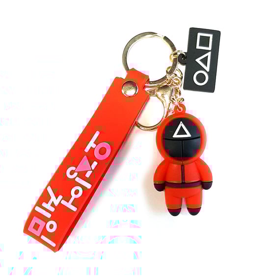 Брелок Squid Game: Pink Soldier (triangle), (10261)