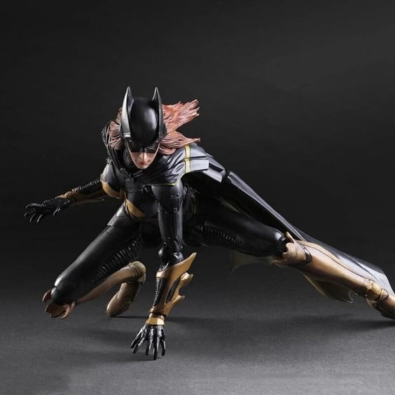 Коллекционная фигурка Play Arts KAI: DC: Batman: Arkham Knight: Batgirl, (44291) 4
