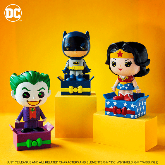 Фігурка Funko: Popsies!: DC: Batman: «Shine Like the Bat-Signal!», (60170) 3